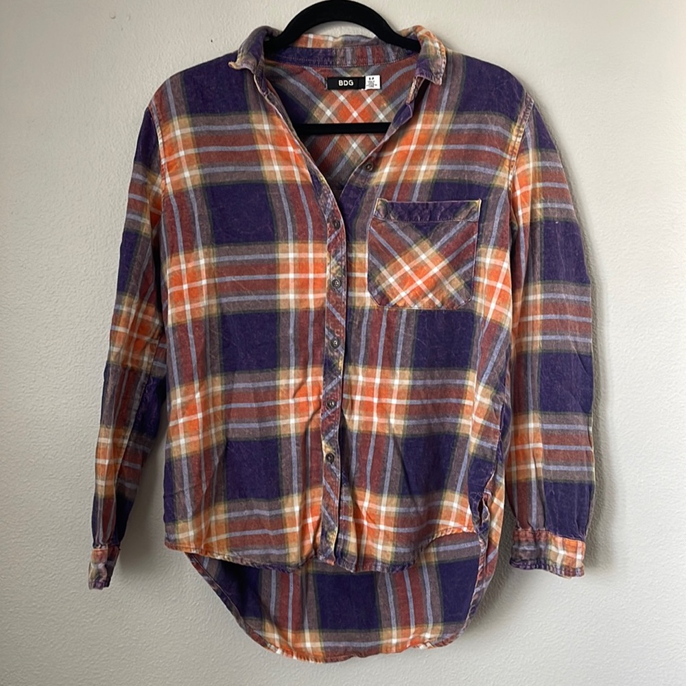 • women’s bdg urban outfitters flannel •